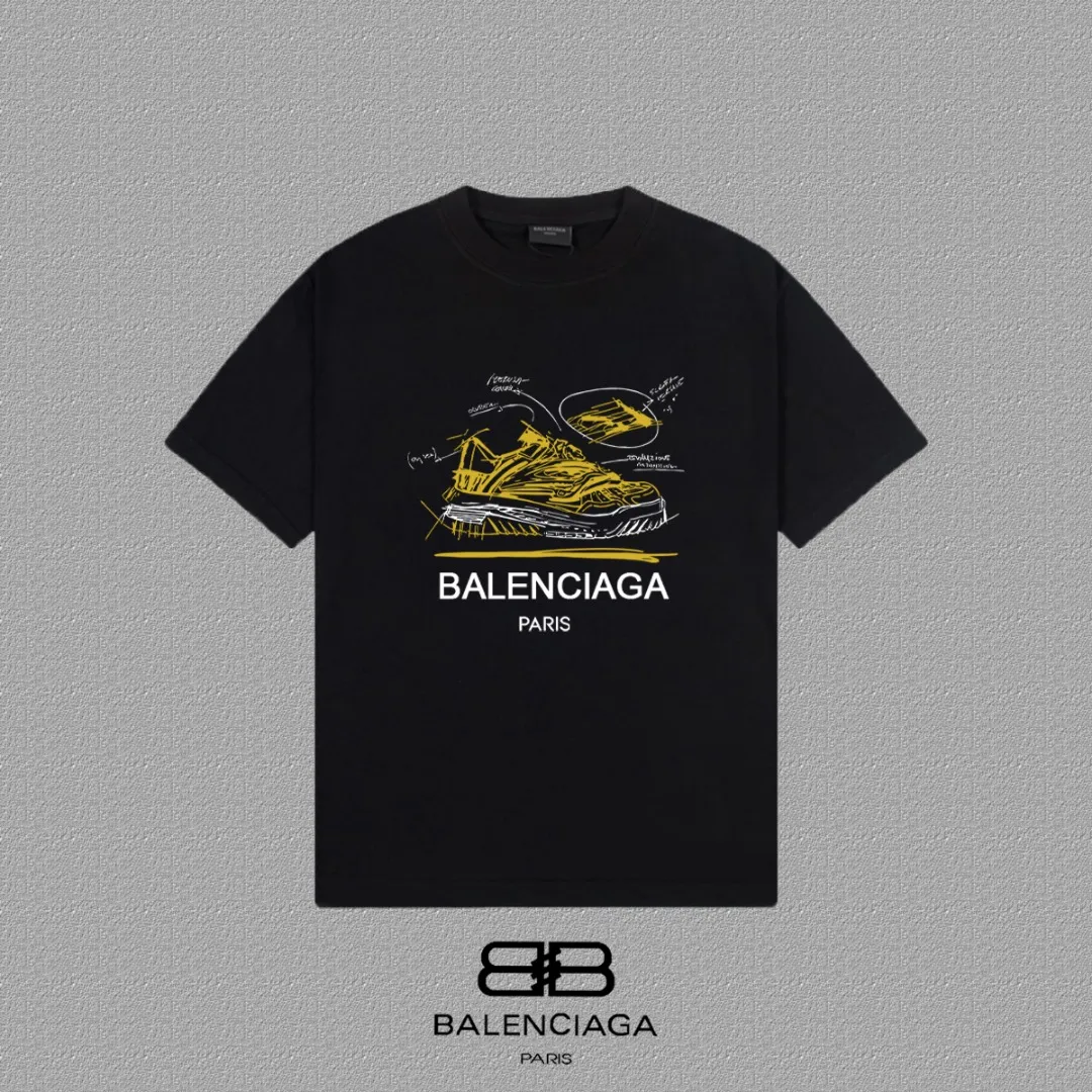 P80✨🔥 BALENCIAGA Paris lettering printed short-sleeved T-shirt. Custom-woven and dyed 300 grams of combed cotton heavyweight fabric. Zero color difference in threads. Perfect details. Different from the current currency version. Welcome to compare. Same Style for men and women. Must-sell in the picture above. Color: White Black Size: 1 2 3 4
